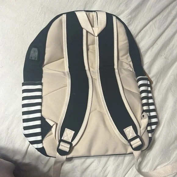 Backpack - Picture 2 of 3